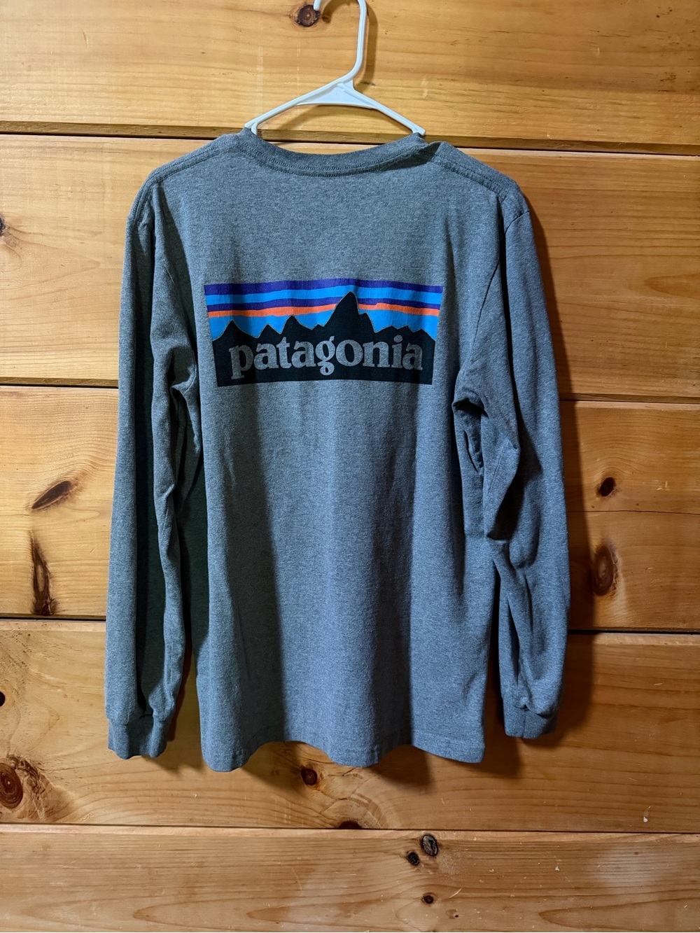 Patagonia Charcoal Crewneck Long Sleeve Tee